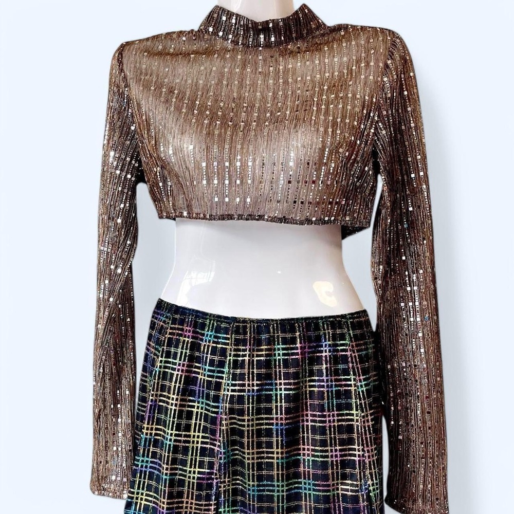 OHS Metallic Sheer Sparkle Crop Top ✨